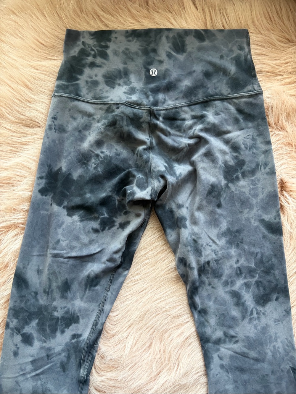 lululemon athletica Kids Black & Gray Tie-Dye High-Rise Leggings never worn